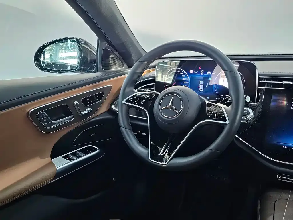 Mercedes-Benz E-Class New Energy — фото 3
