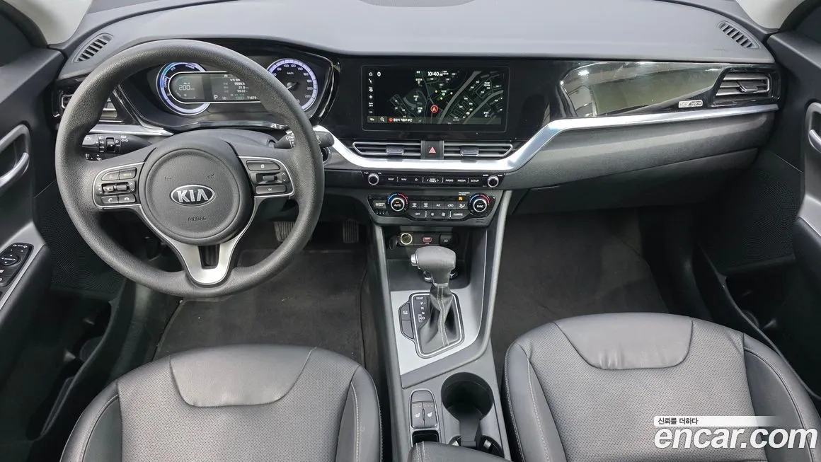 Kia Niro — фото 10