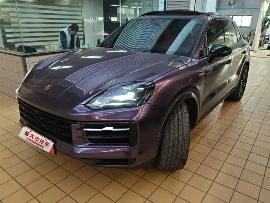 Porsche Cayenne Hybrid — фото 1