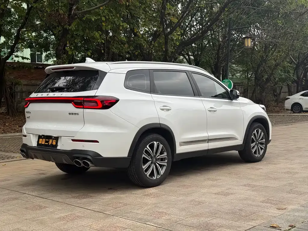 Chery Tiggo 8 — фото 4