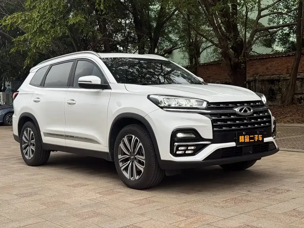 Chery Tiggo 8 — фото 10