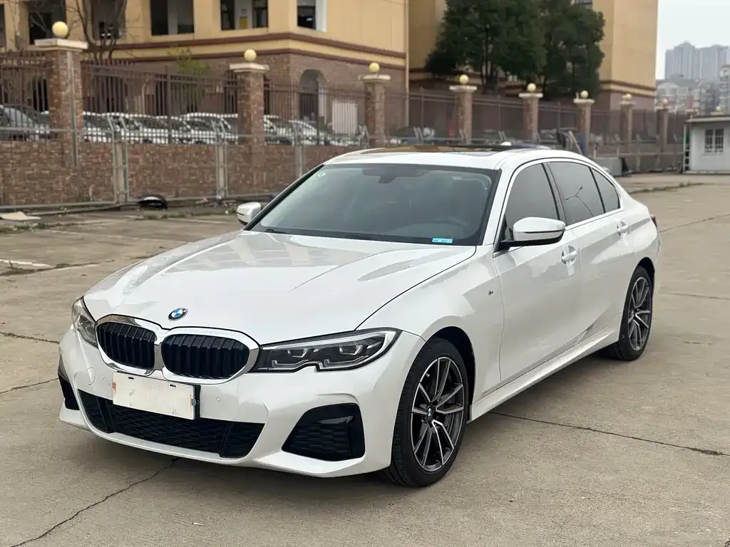 BMW 3 Series — фото 1