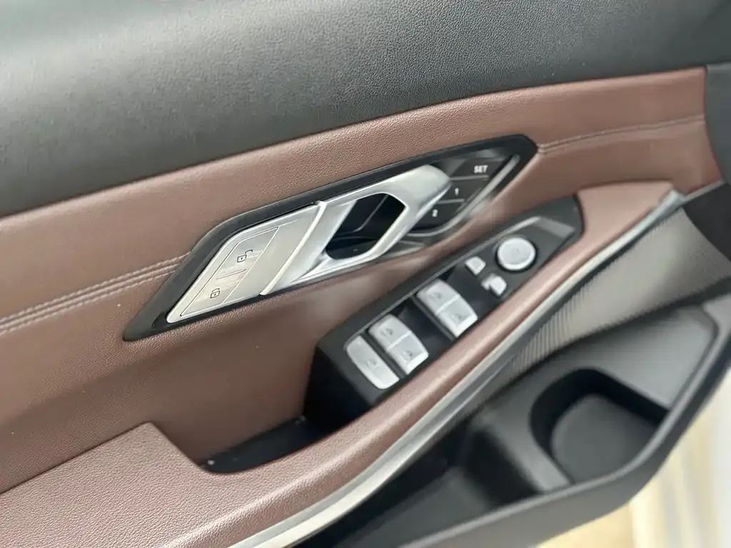 BMW 3 Series — фото 10