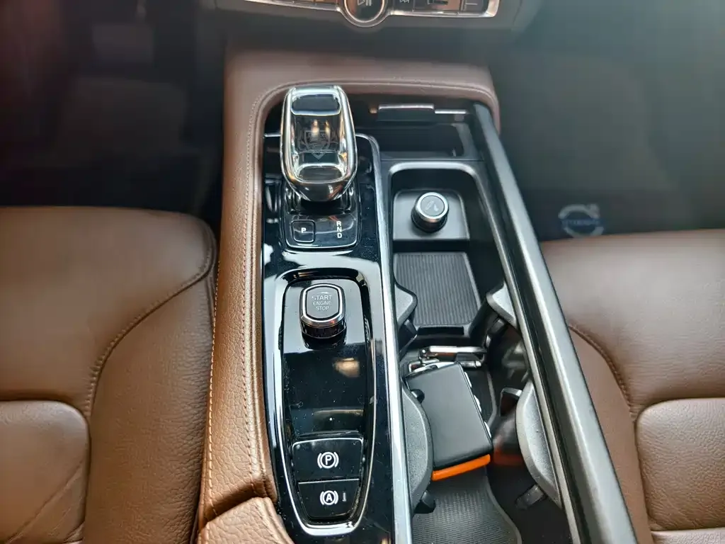 Volvo S90 — фото 4