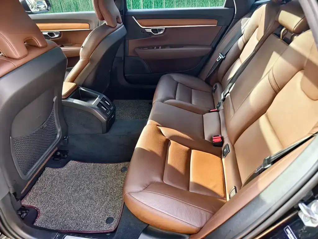 Volvo S90 — фото 2
