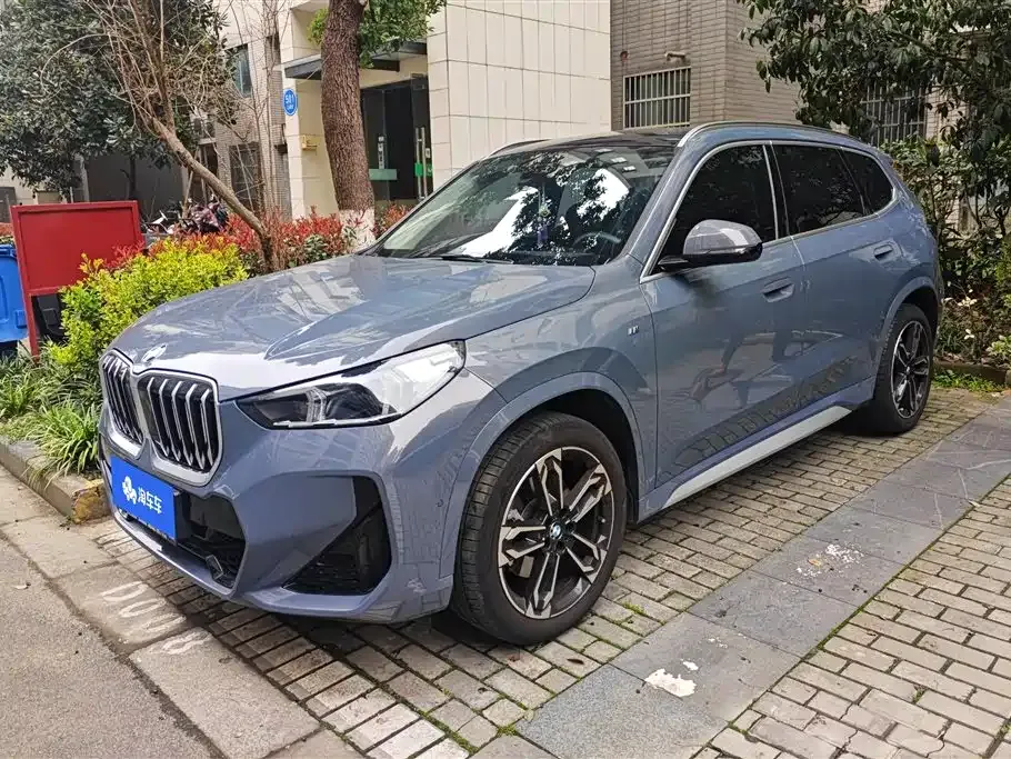 BMW X1 — фото 1
