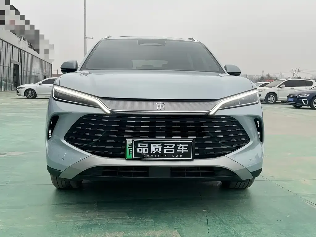 BYD L DM-i — фото 2