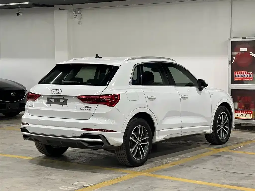 Audi Q3 — фото 9