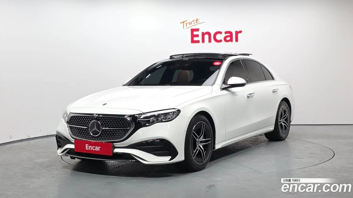 Mercedes-Benz E-Class — фото 1