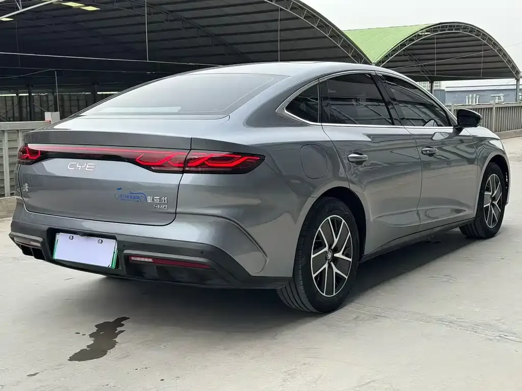 BYD Qin L — фото 4