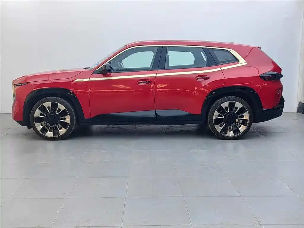 BMW XM — фото 2