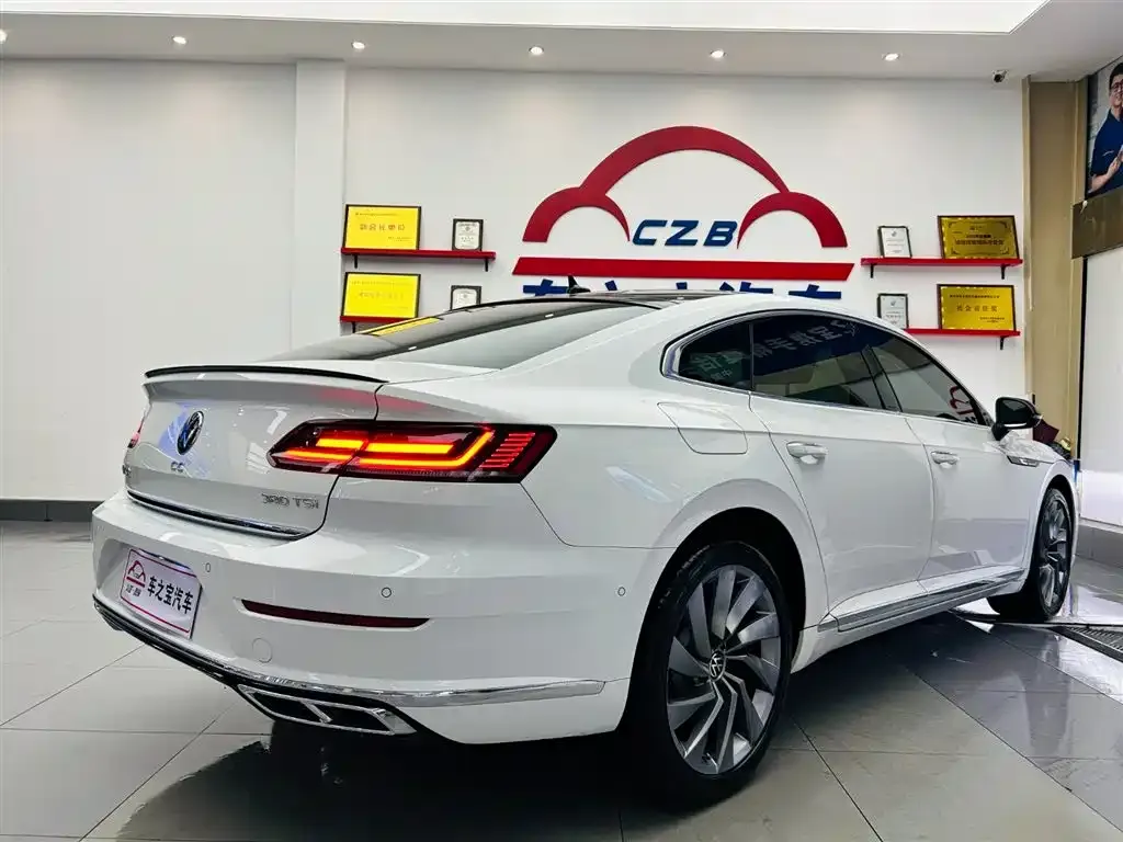 Volkswagen CC — фото 2