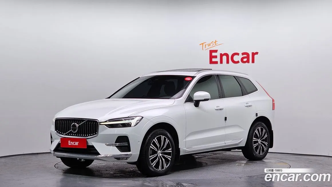 Volvo XC60 — фото 1