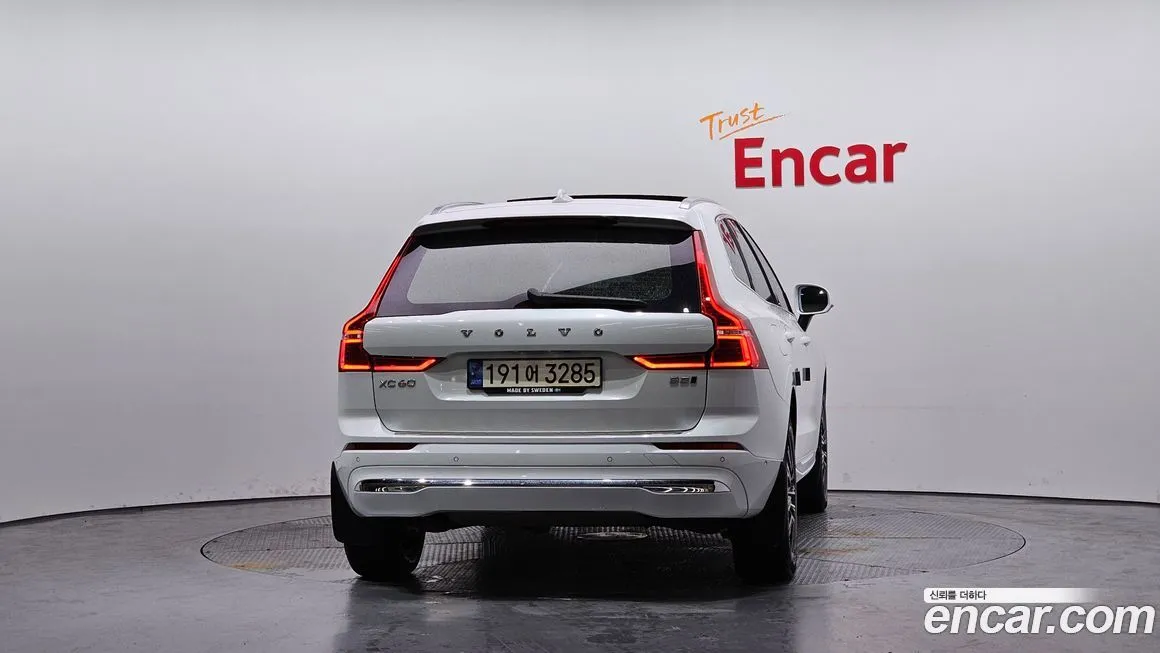 Volvo XC60 — фото 4