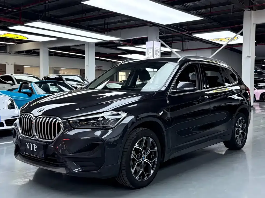 BMW X1 — фото 1