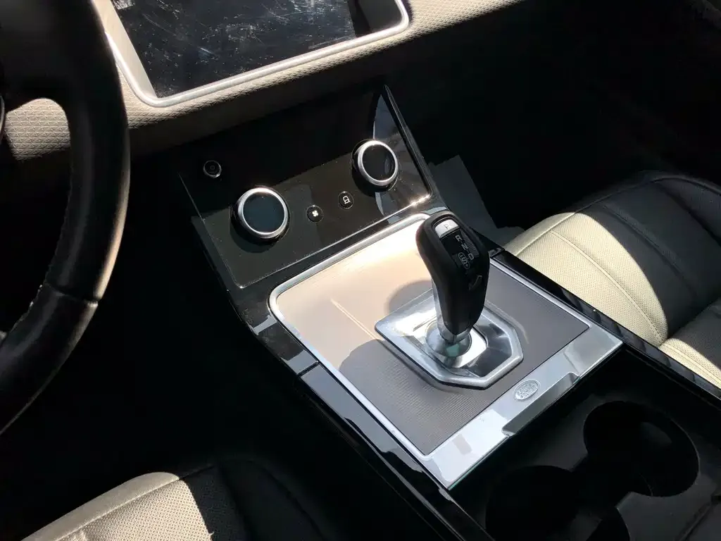 Land Rover Evoque — фото 2