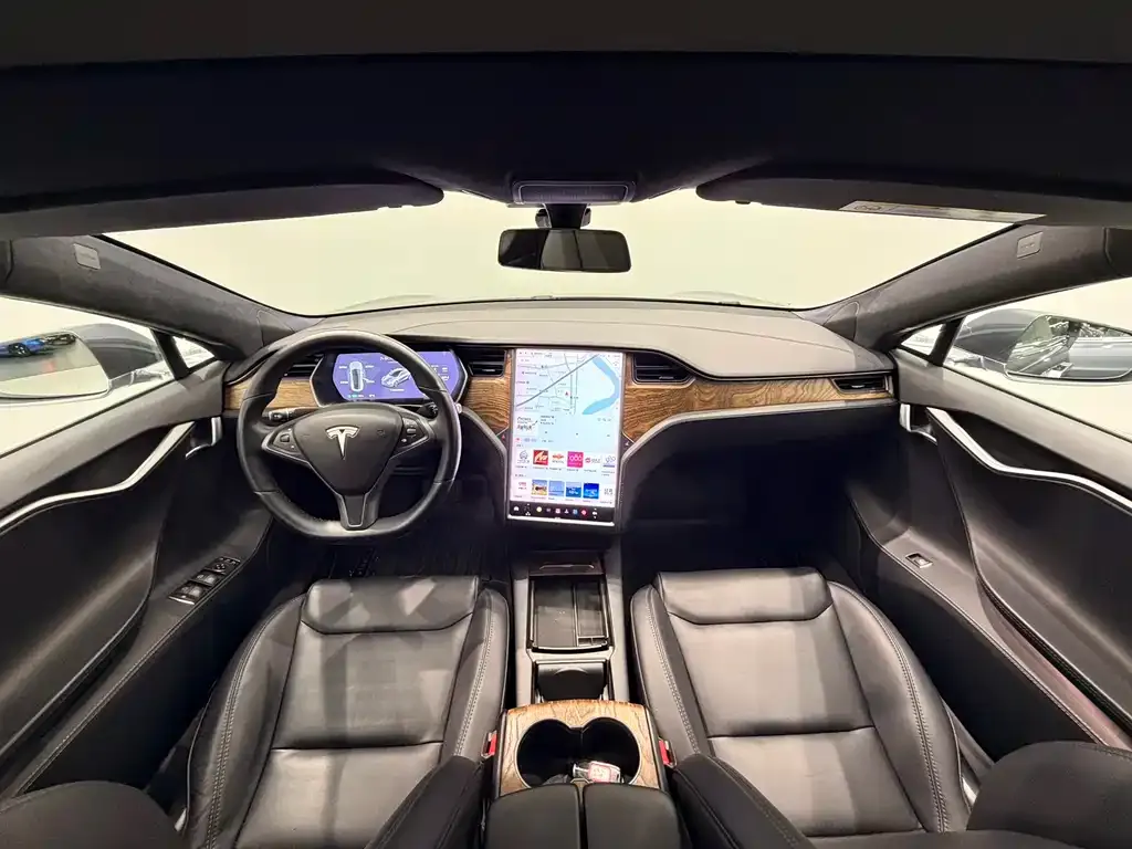 Tesla Model S — фото 9