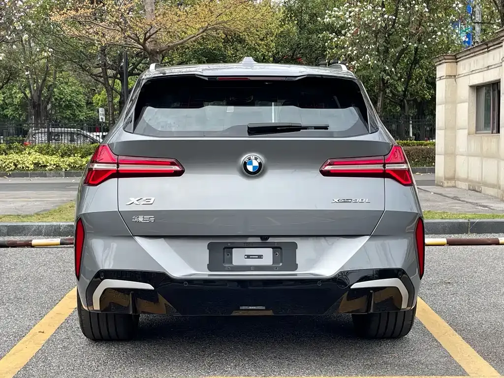BMW X3 — фото 9