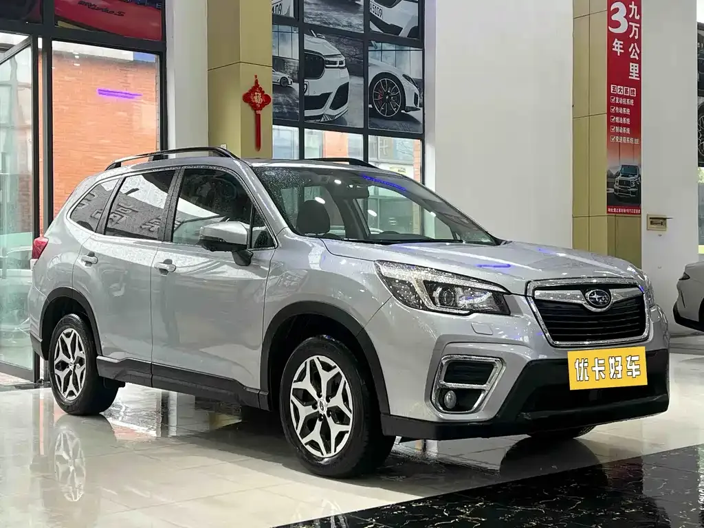 Subaru Forester — фото 4