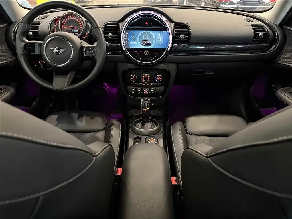 MINI Clubman — фото 2