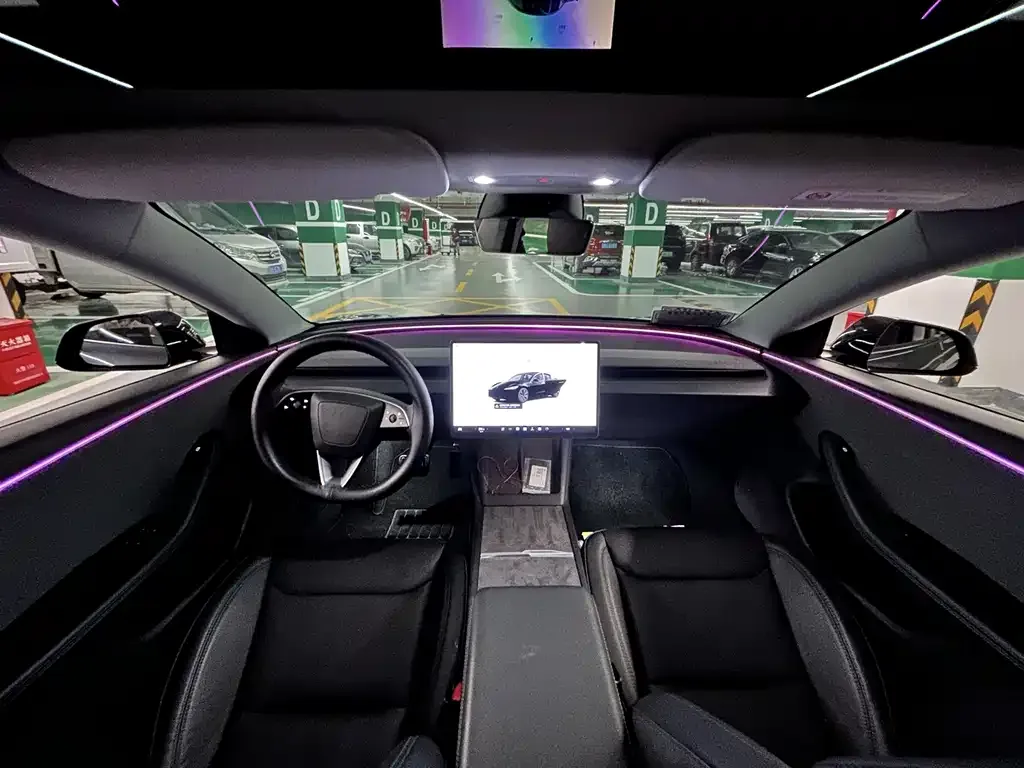 Tesla Model 3 — фото 3