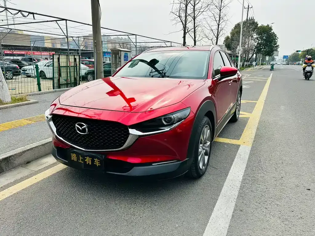 Mazda CX-30 — фото 1