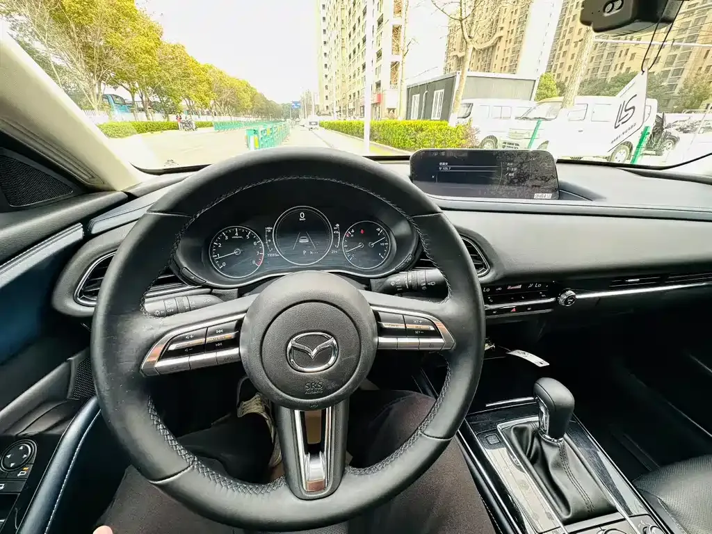 Mazda CX-30 — фото 6