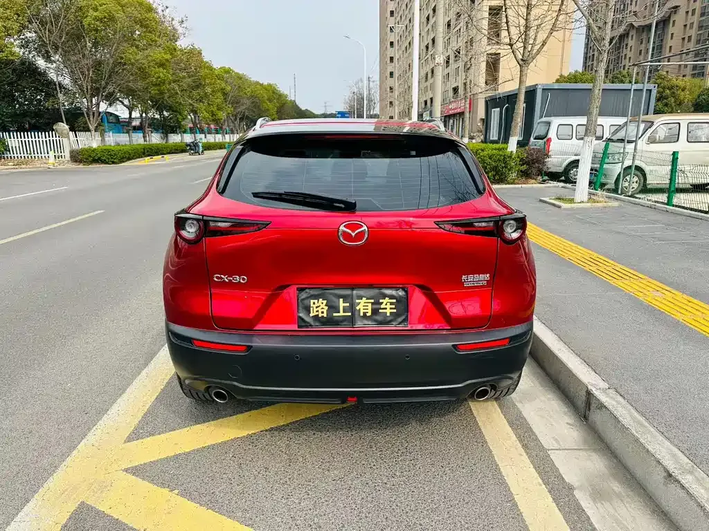 Mazda CX-30 — фото 9