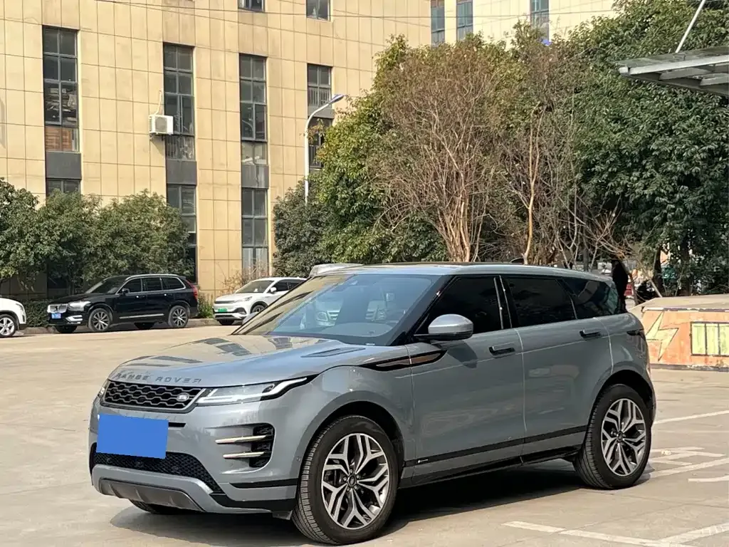 Land Rover Evoque — фото 1