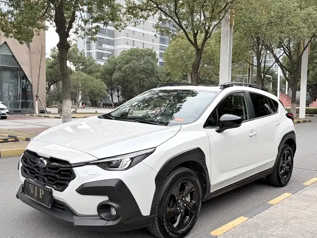 Subaru Crosstrek — фото 1
