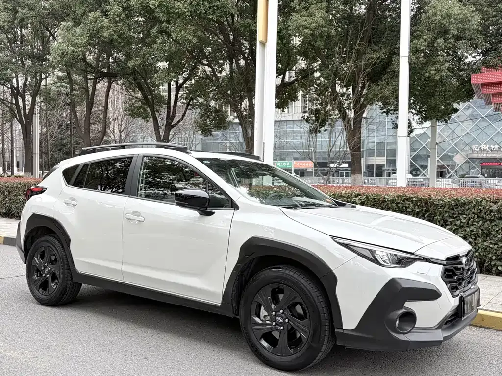 Subaru Crosstrek — фото 9