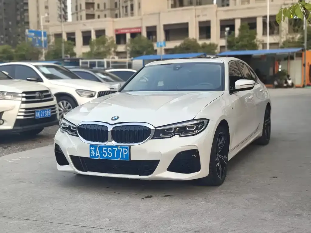 BMW 3 Series — фото 1