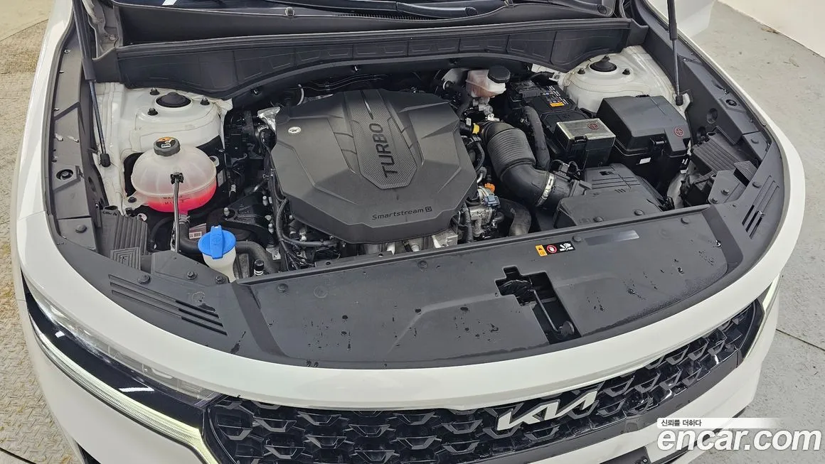 Kia Sorento — фото 10
