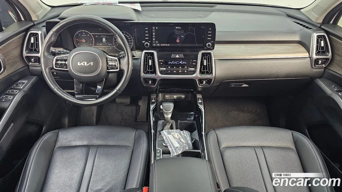 Kia Sorento — фото 9