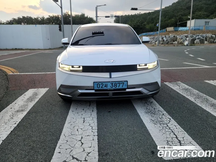 Hyundai Ioniq5 — фото 1