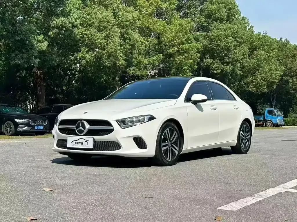Mercedes-Benz A-Class — фото 1
