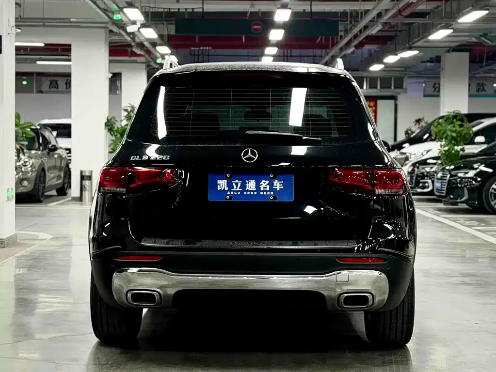 Mercedes-Benz GLB — фото 2