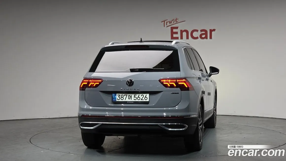 Volkswagen Tiguan — фото 5