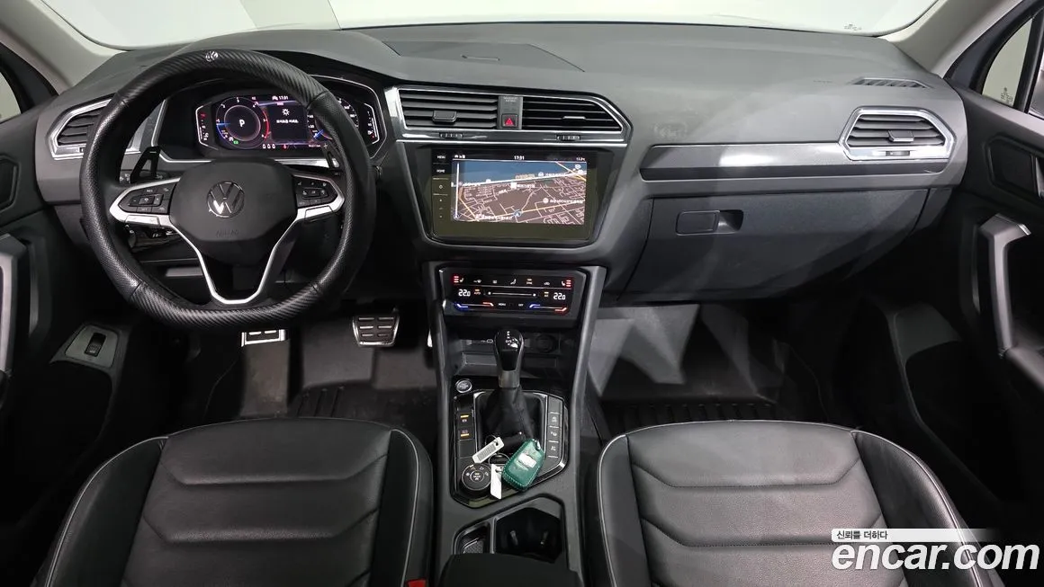 Volkswagen Tiguan — фото 7