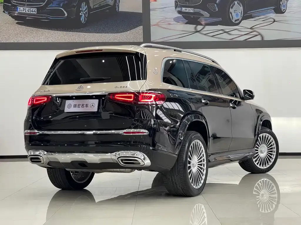 Mercedes-Benz GLS — фото 10