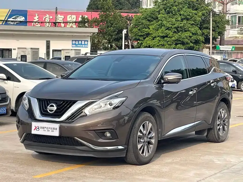Nissan Murano — фото 1