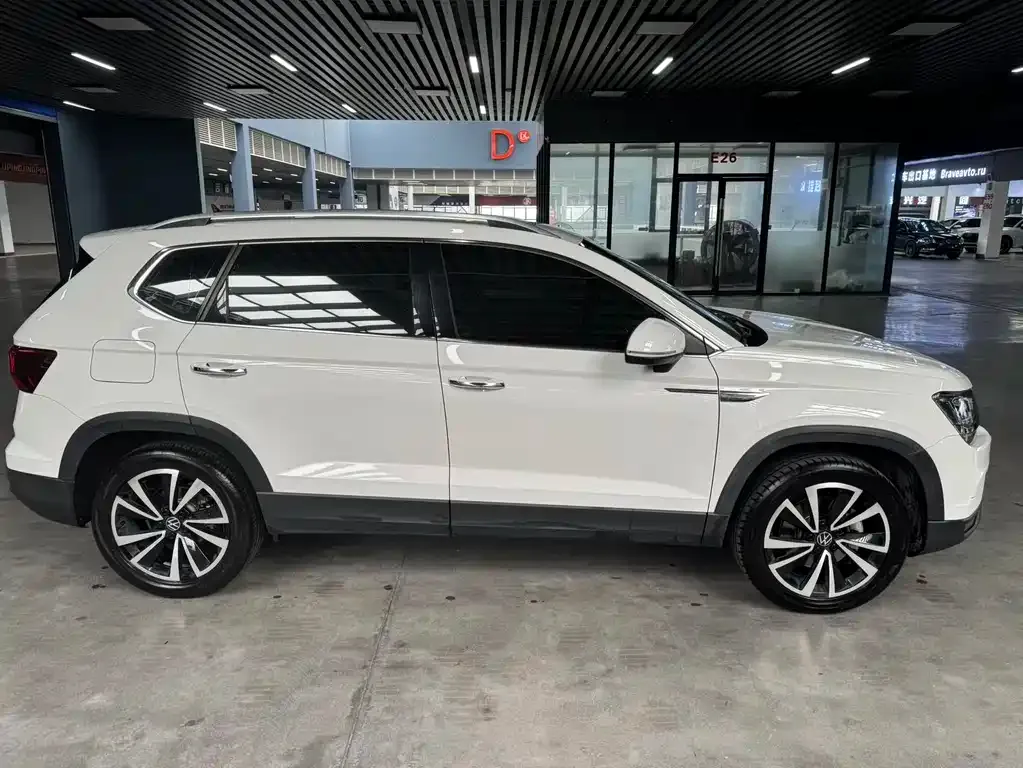 Volkswagen Tharu — фото 8