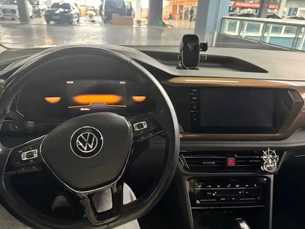 Volkswagen Tharu — фото 7
