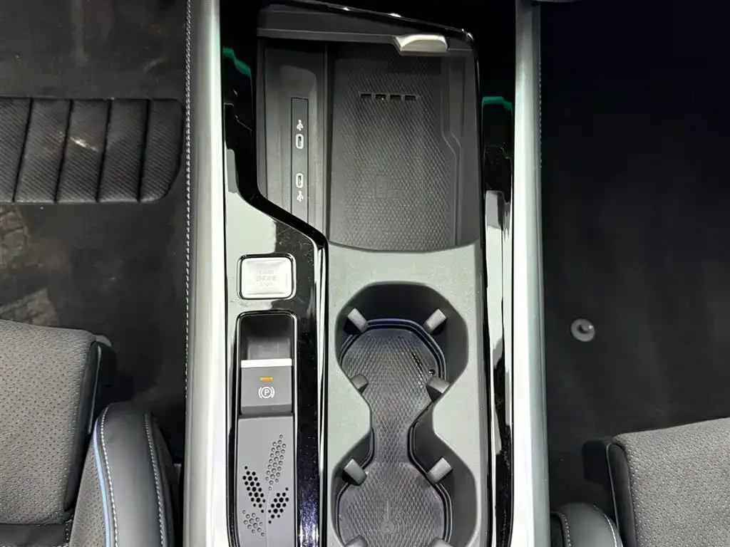Volkswagen Passat — фото 6
