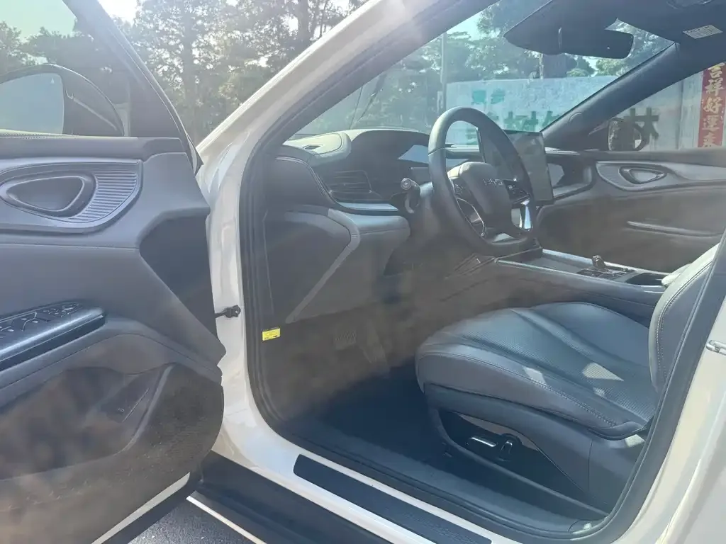 BYD Seal — фото 2