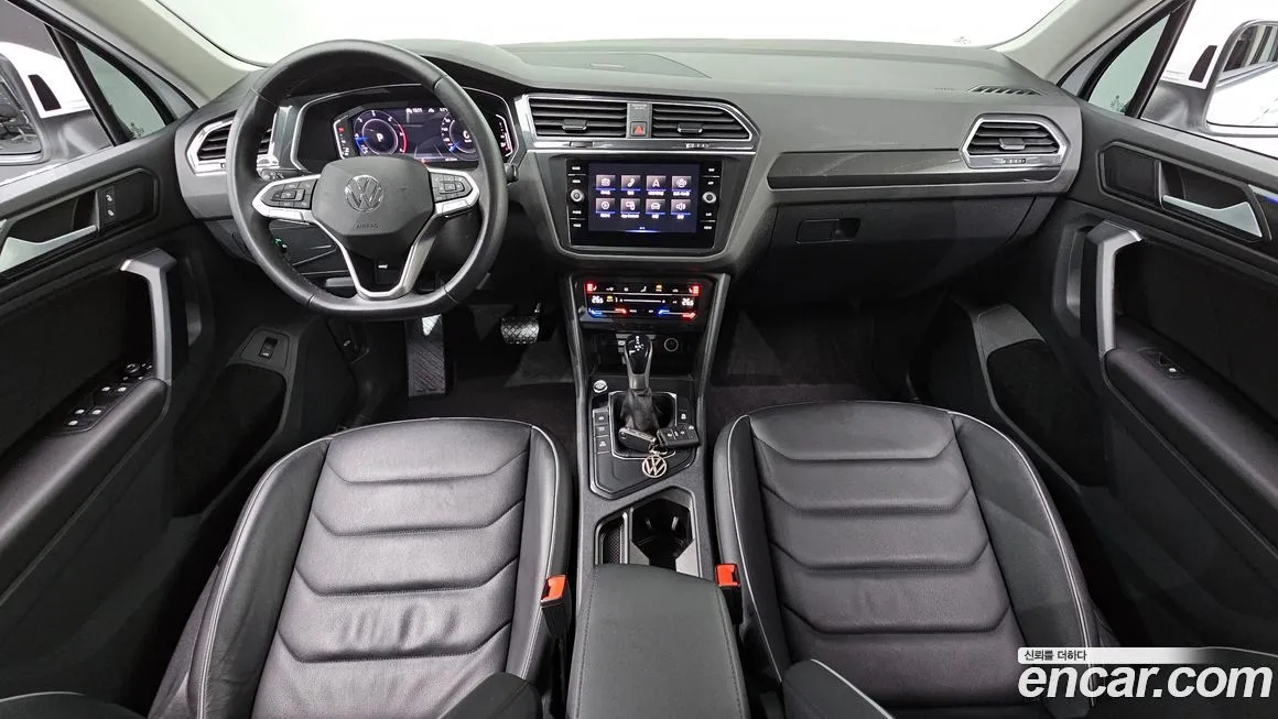 Volkswagen Tiguan — фото 6