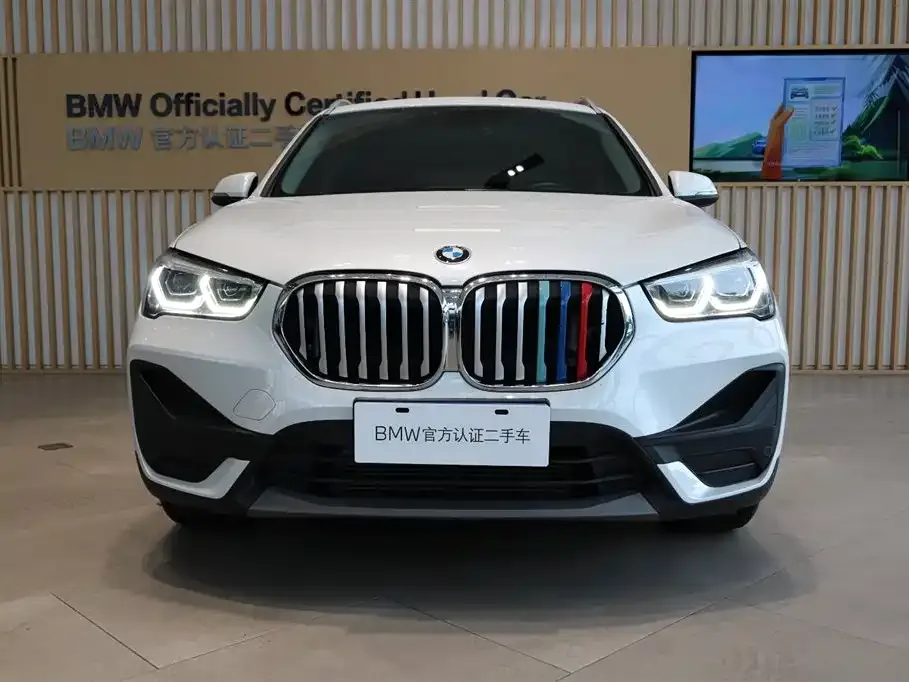 BMW X1 — фото 8