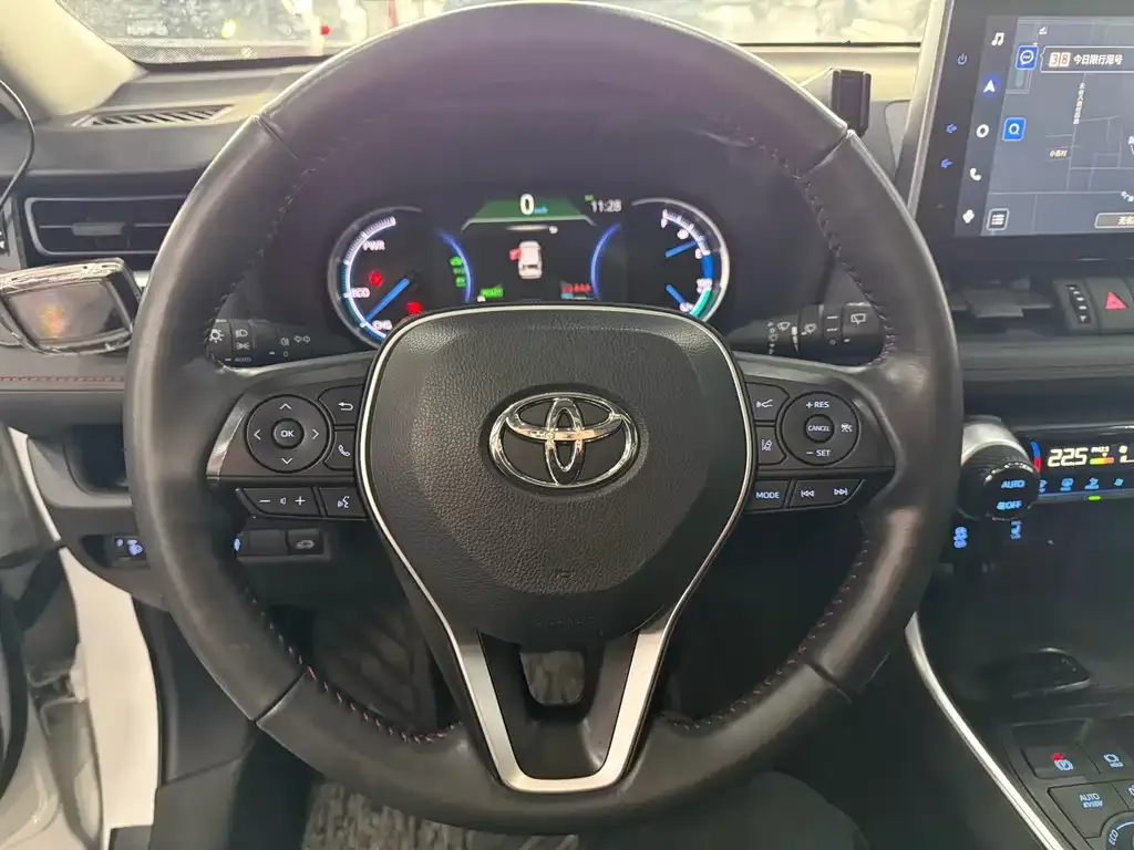 Toyota RAV4 Prime — фото 3