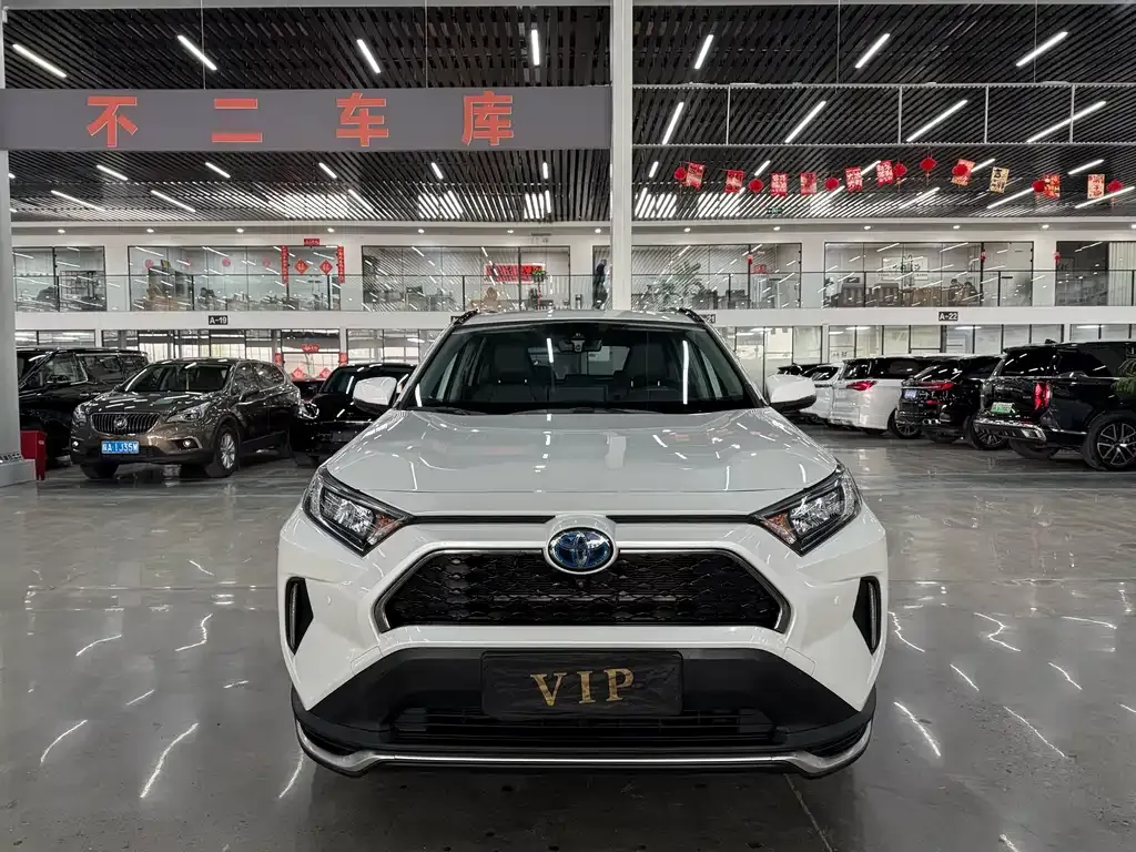 Toyota RAV4 Prime — фото 7