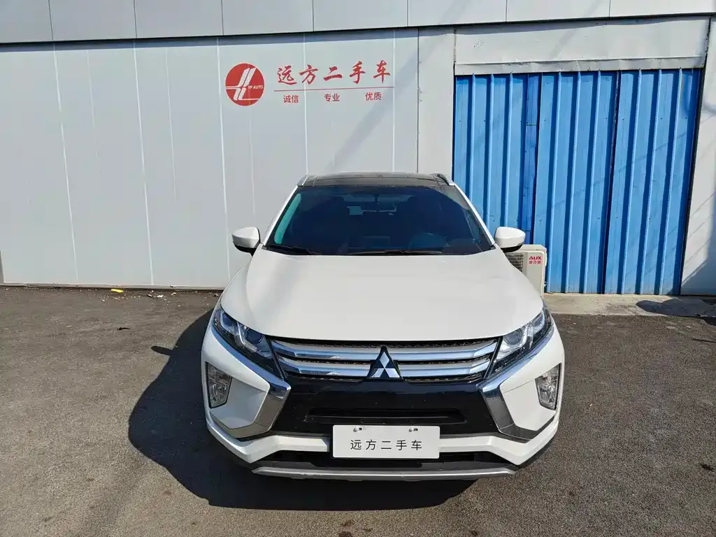 Mitsubishi Eclipse Cross — фото 9